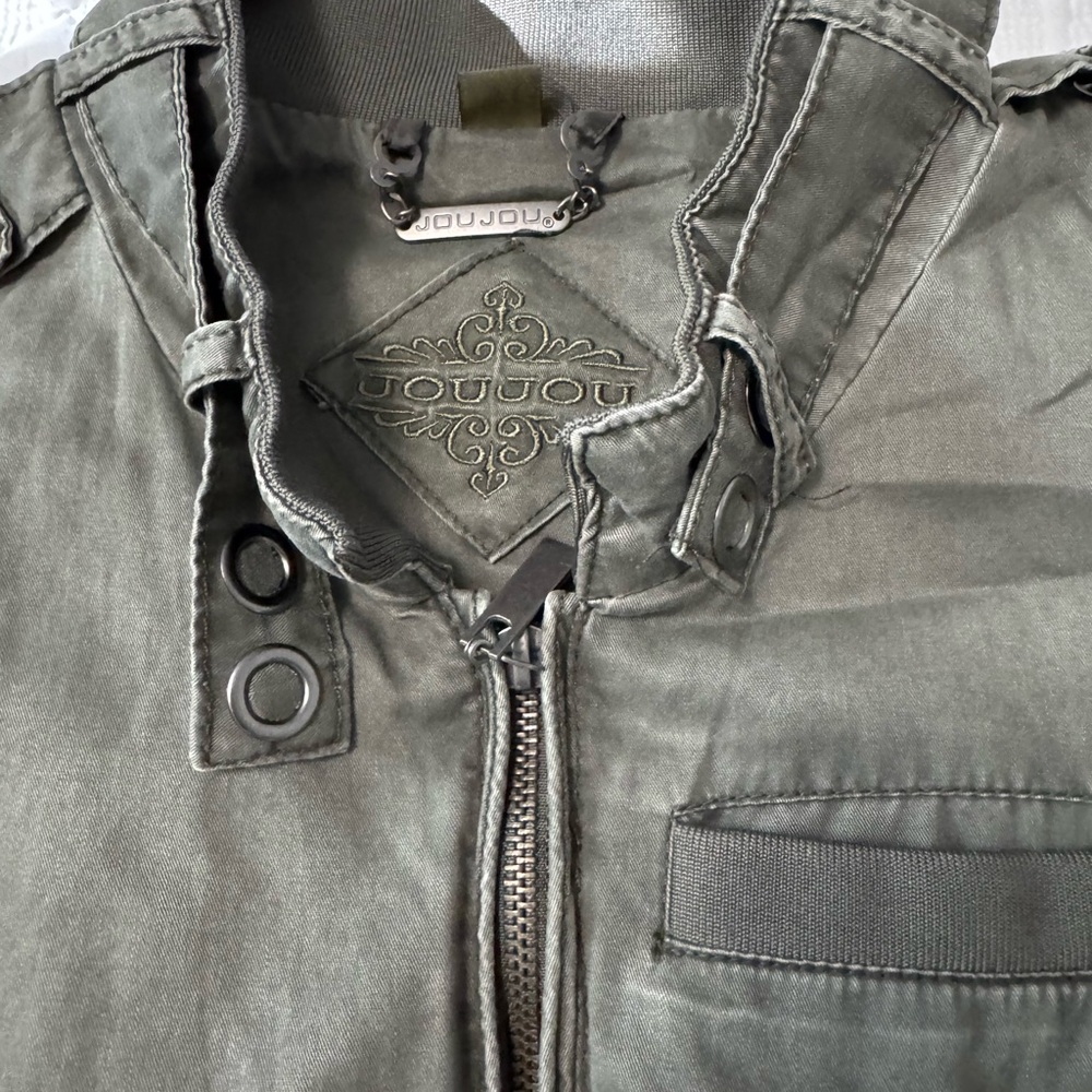 Bomber Jacket - Picture 3 of 6